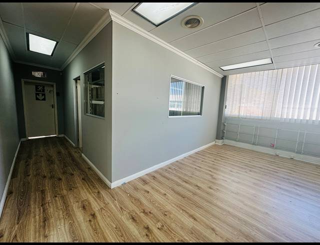 296M² OFFICE TO LET IN RIVONIA
